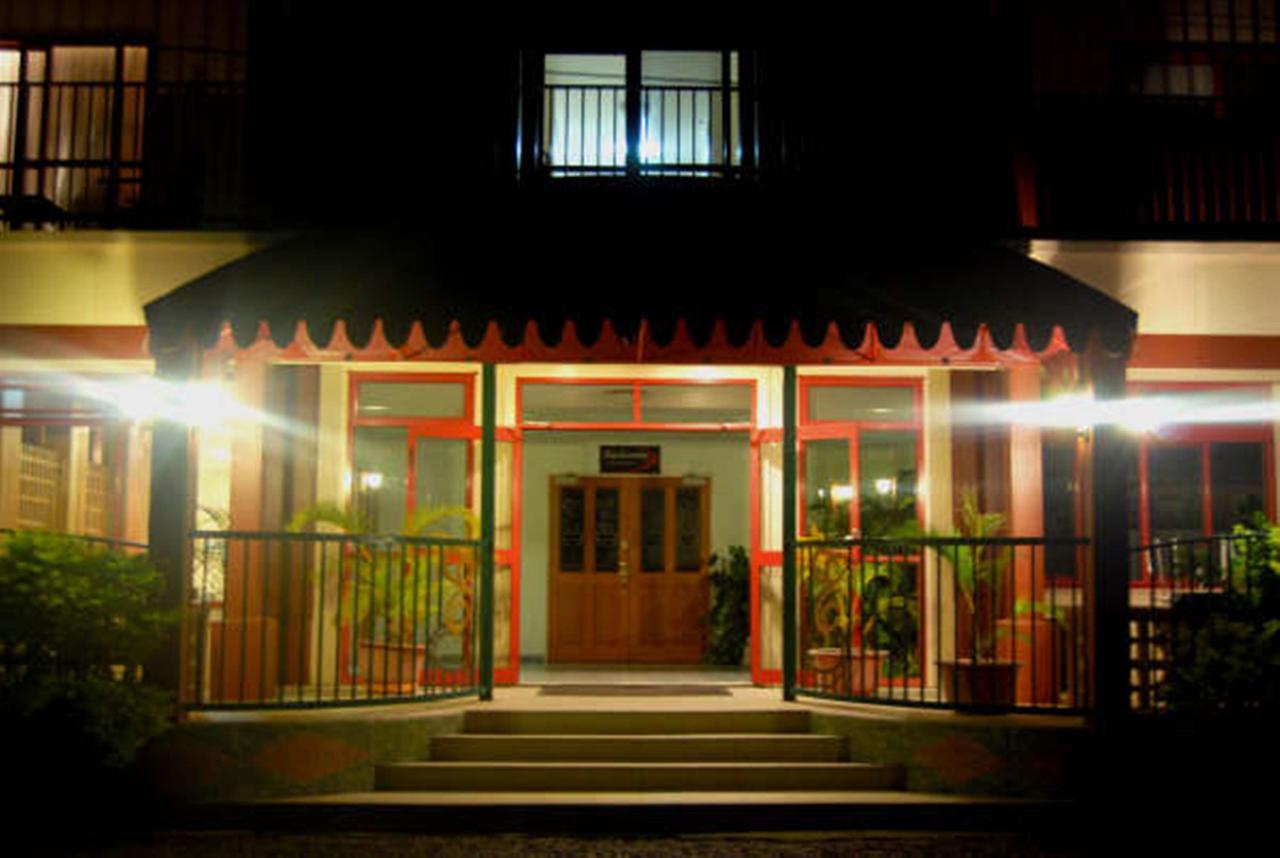 Hotel Elisa Apia Eksteriør billede